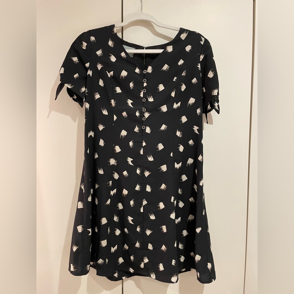 Skies Are Blue black and white print dress.